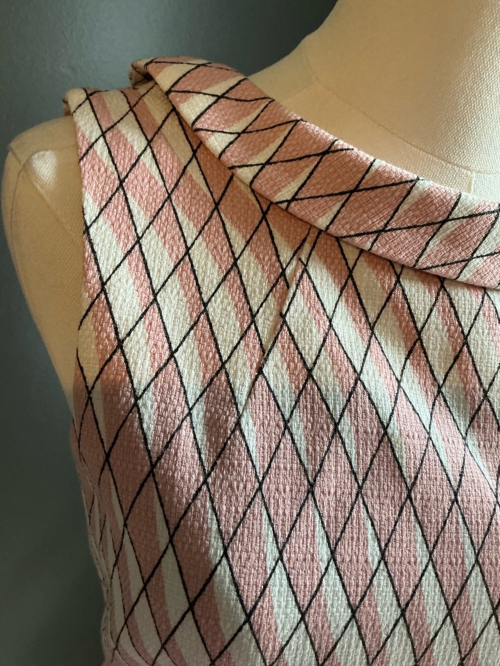 Boden Pink Plaid Geometric Pattern Dress, size 4 - Picture 4 of 12